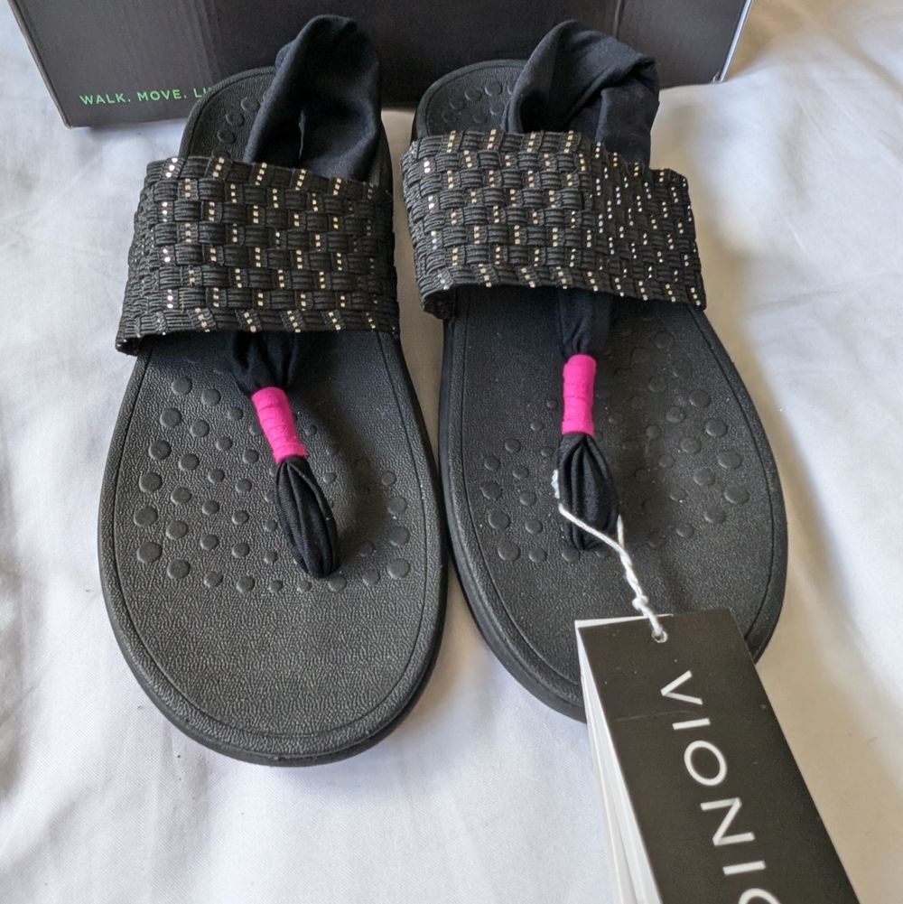 New Vionic Sandals Size 8