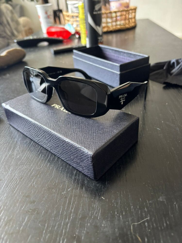 Prada 17WSF Black