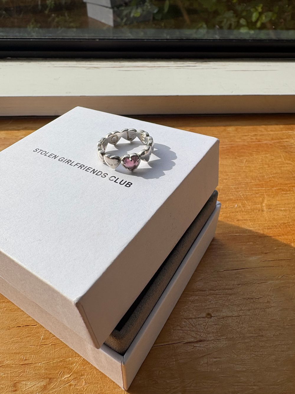 Stolen girlfriends club ltd edition Band of hearts ring pink