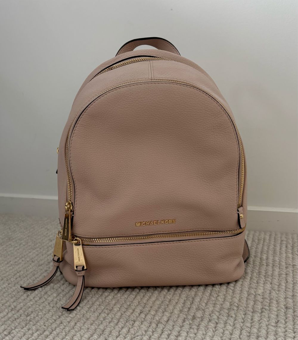 Michael Kors Rhea Medium backpack - blush pink pebbled leather & gold-tone hardware