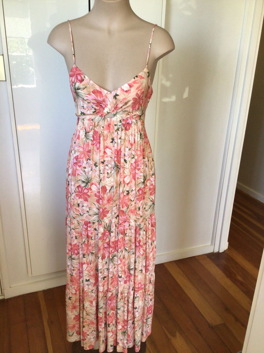 chinese dress ladies Rent Forever New Ruffle Strap Maxi Dress In Floral