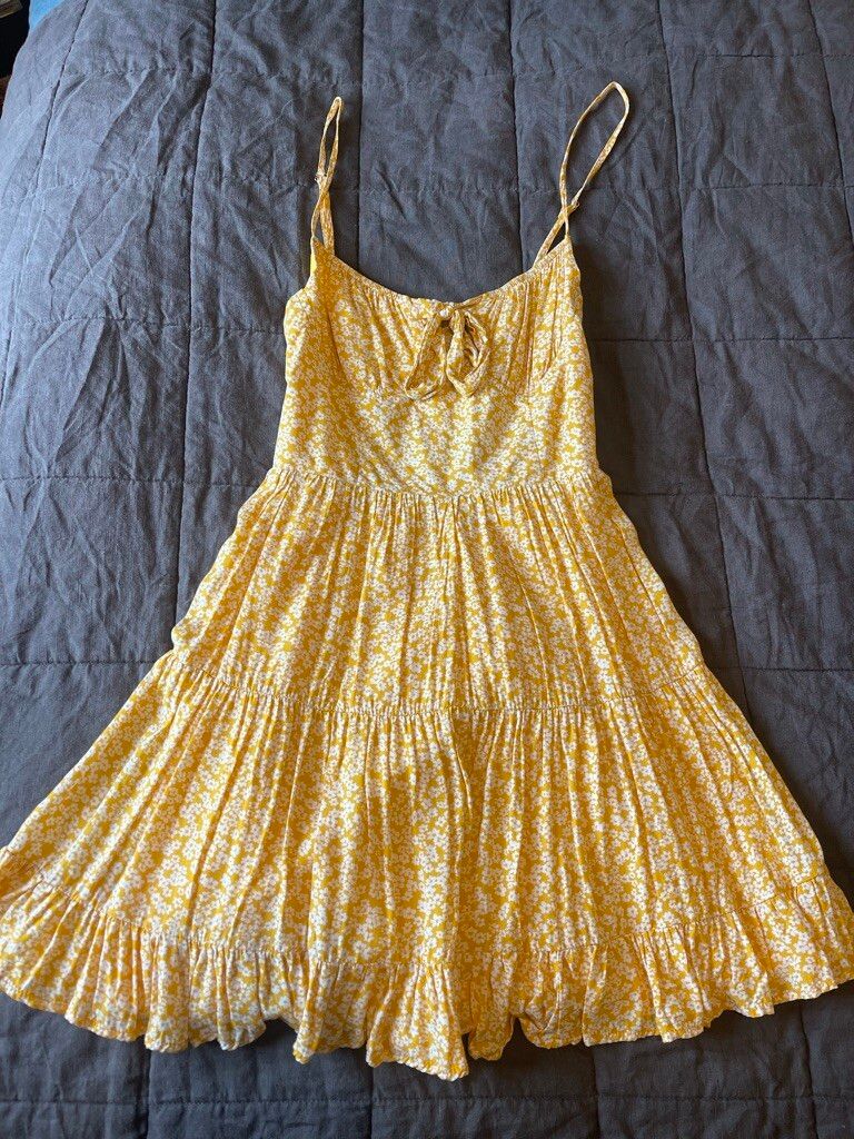 Luck & Trouble - Floral yellow dress on Designer Wardrobe