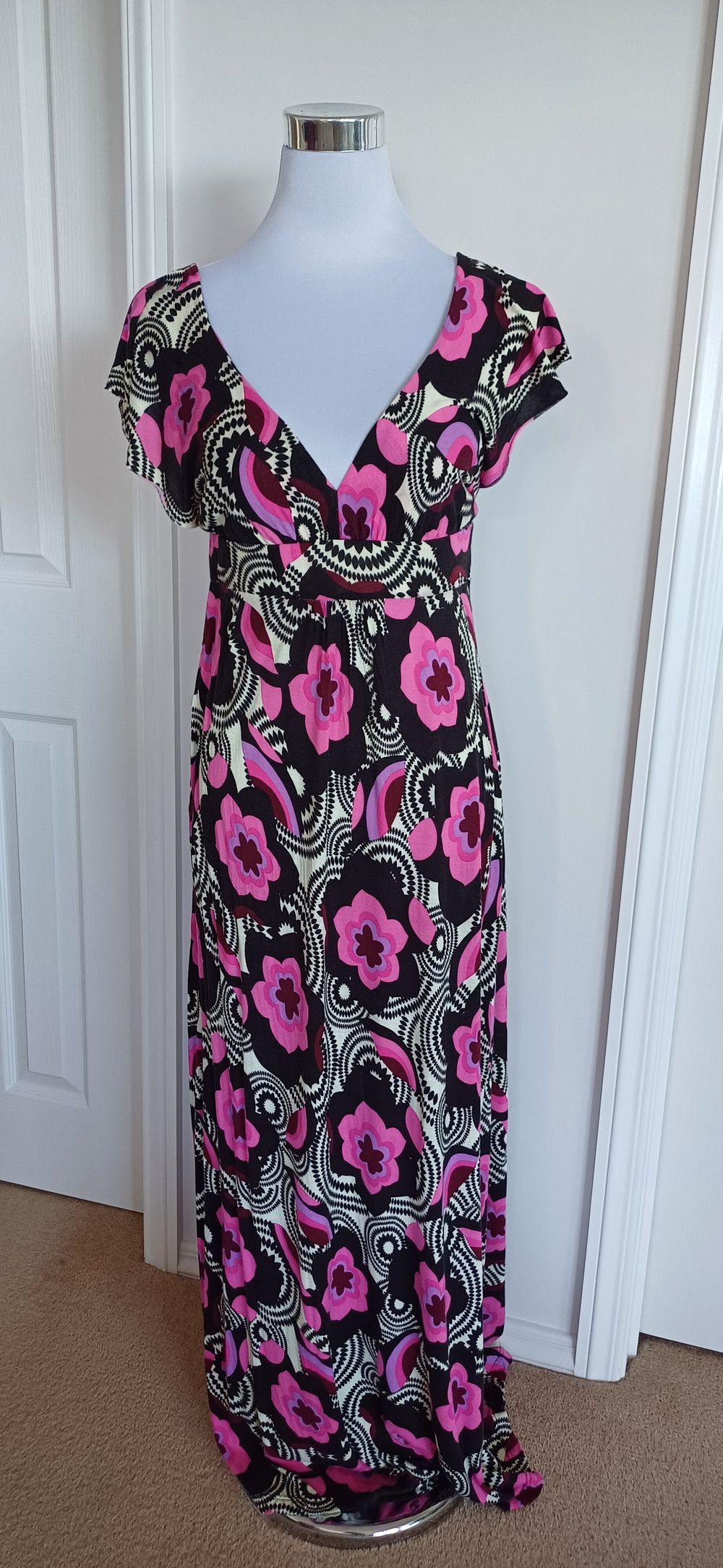 Floral full-length dress, size M