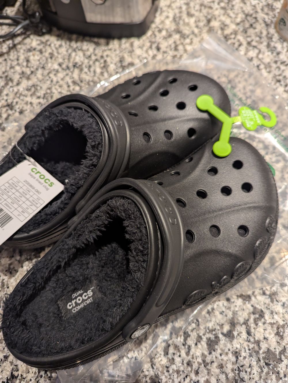 Crocs Baya fur lined clogs (EU 38-39/ US 8)