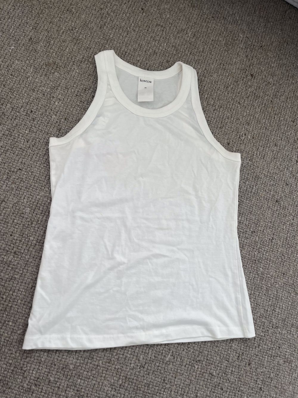 Kowtow White Ribbed Tank Top