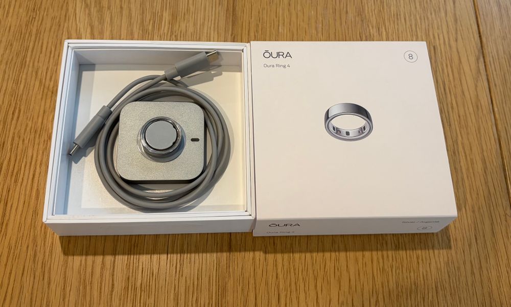 Oura Ring Gen 4 Silver