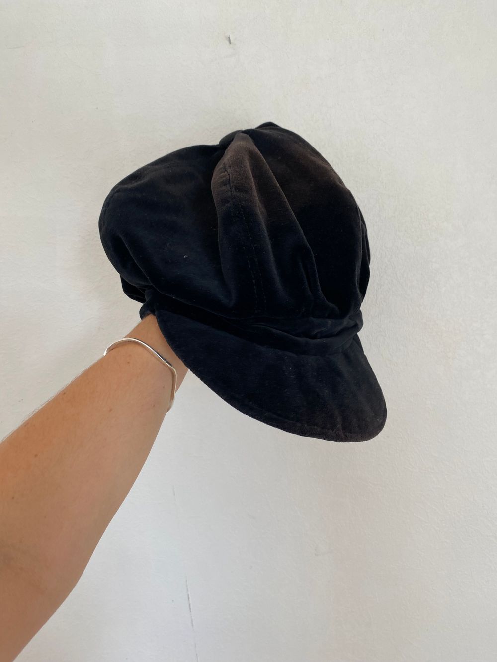 Vintage* Rhiannon Hughes Millinery Velvet Cap