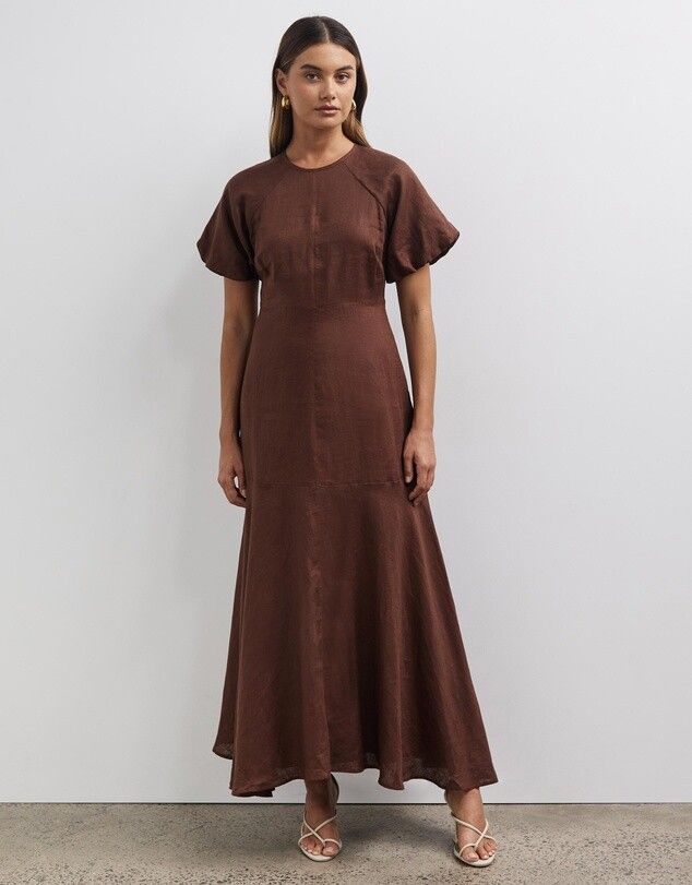 Minima Esenciales Paityn Linen Maxi Dress