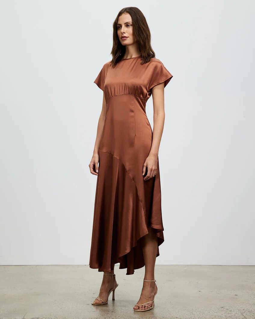 Minima Esenciales Aurelia Maxi Dress