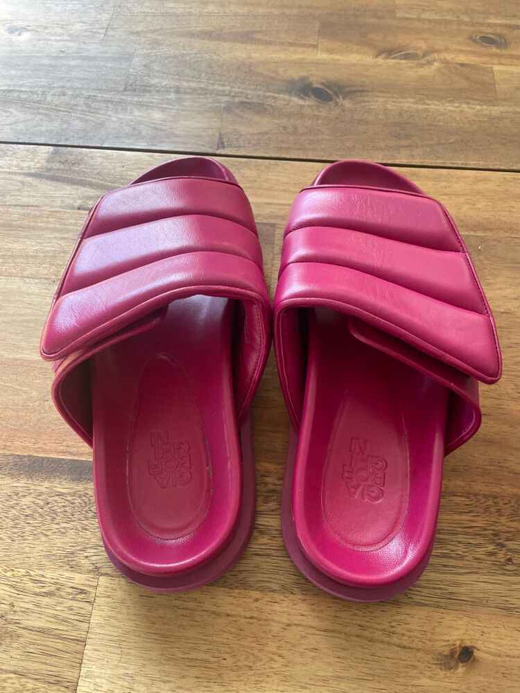 Gia Borghini Pink Slides Size 38