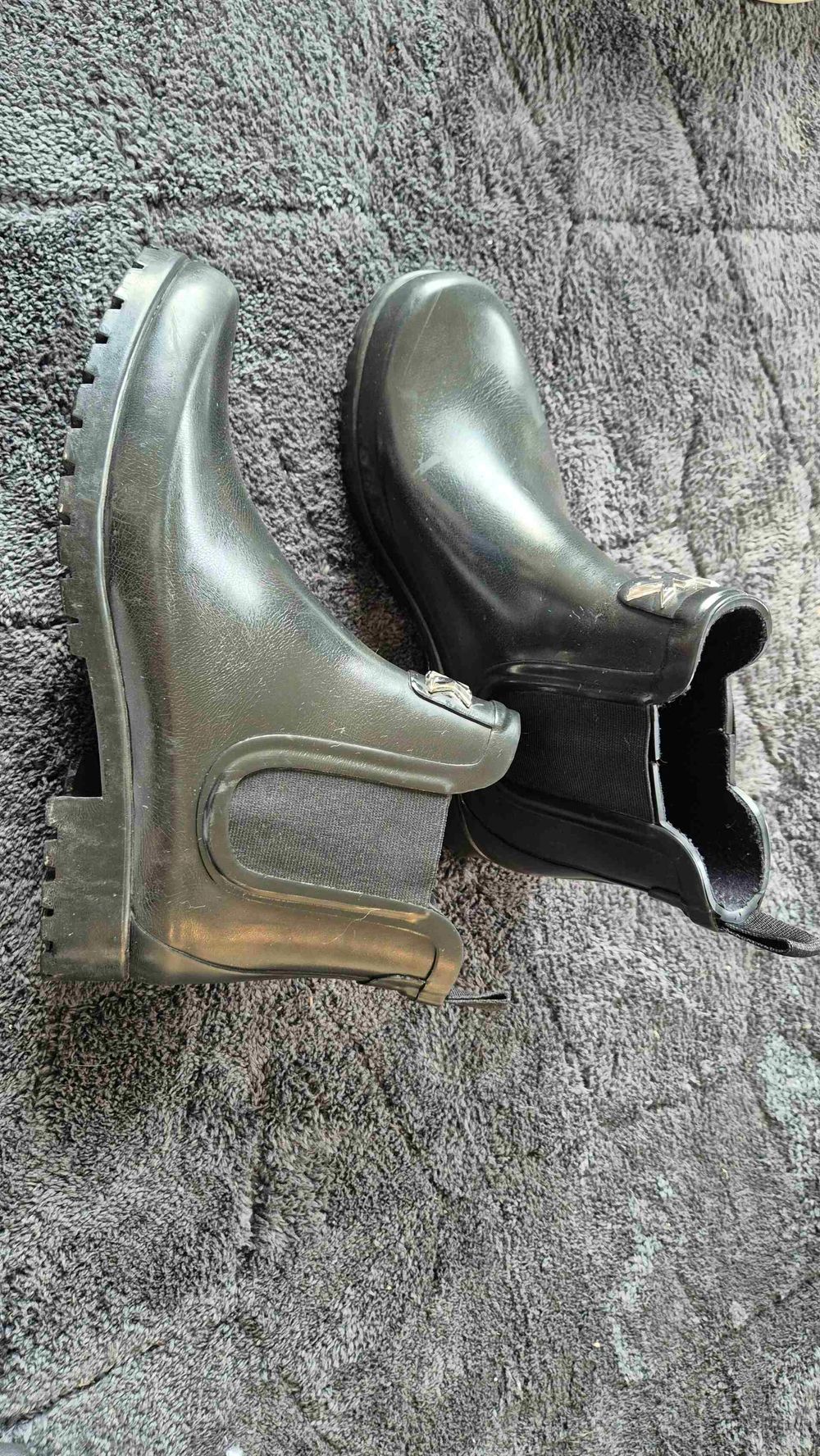 Michael Kors Black Chelsea Boots