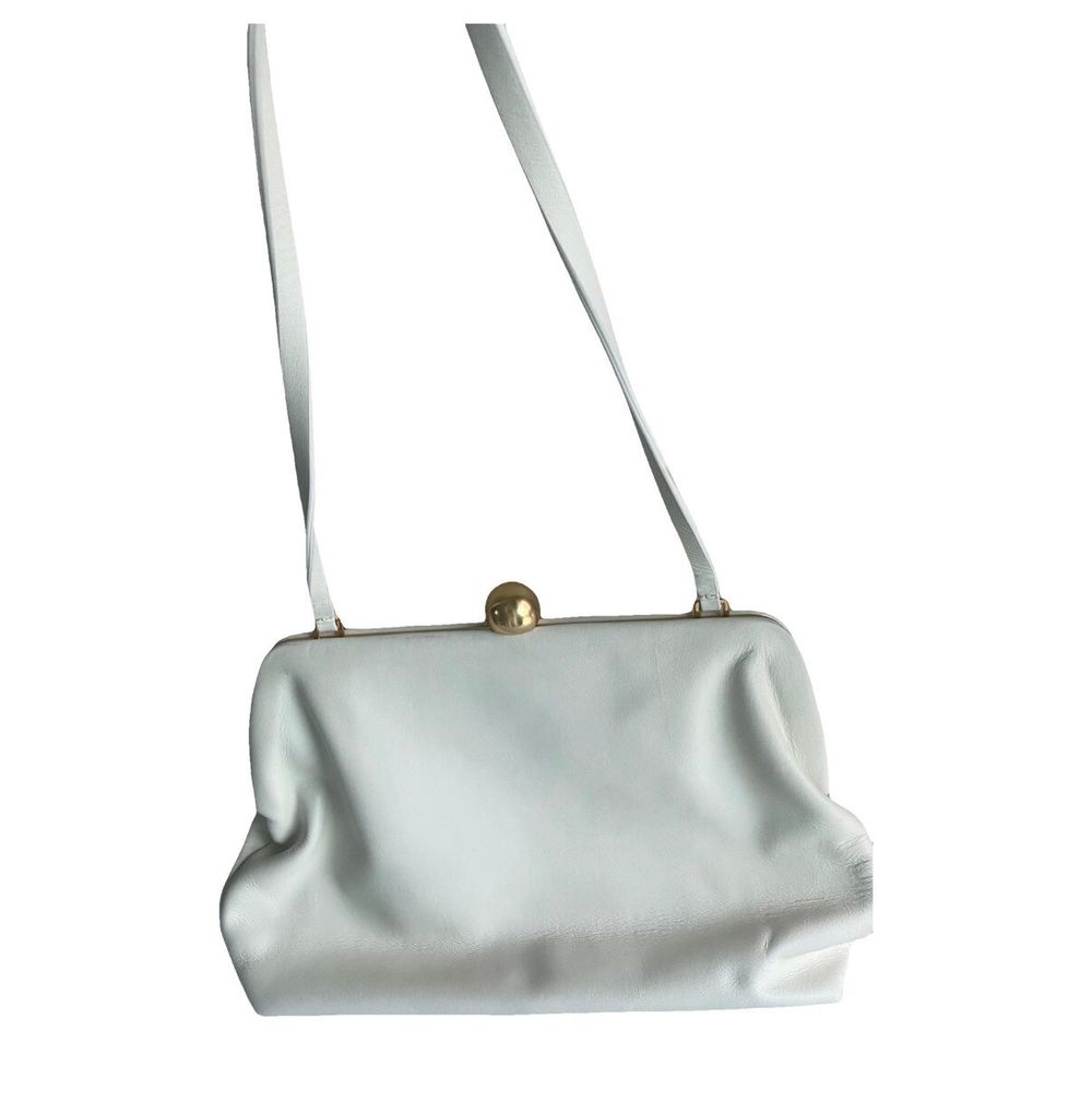 Oroton Leather Kiss lock bag 🤍