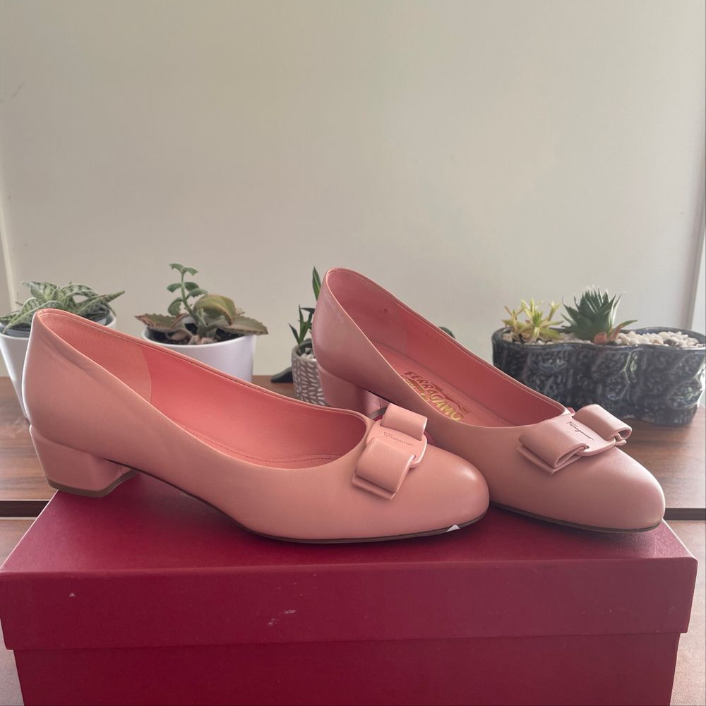 Authentic Salvatore Ferragamo Pink Block Heel Pumps Made In ITALY