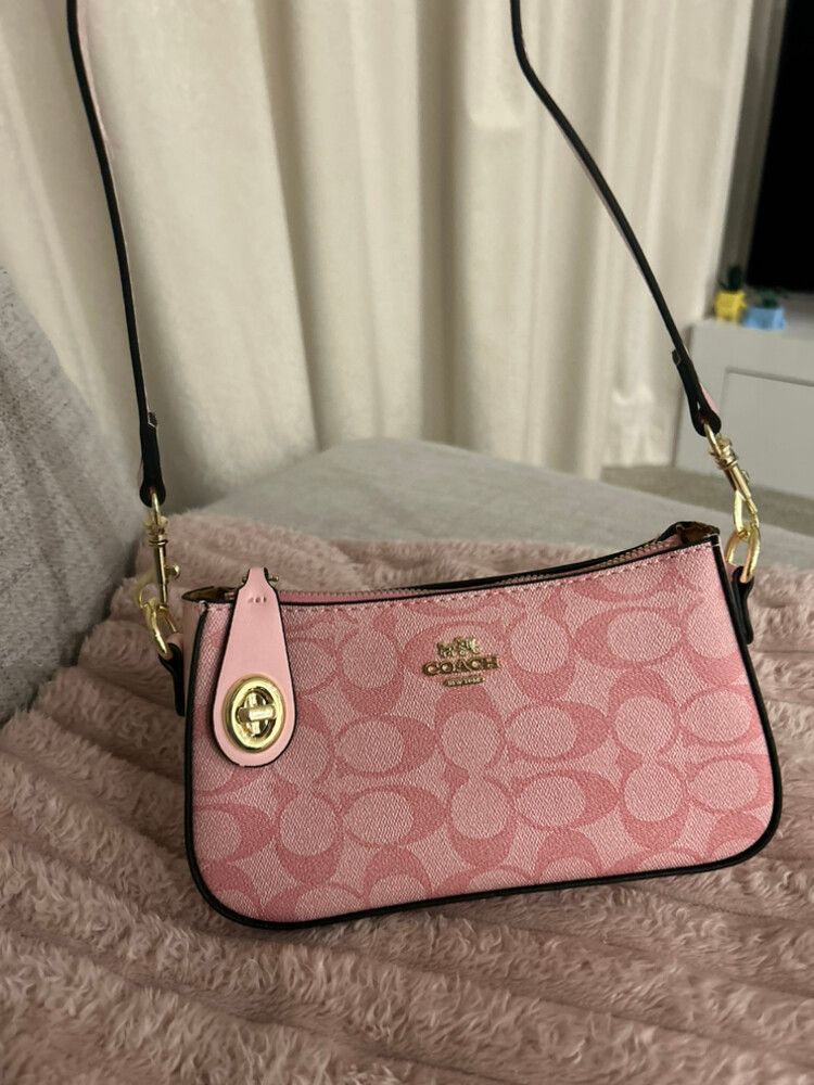 Pink shoulder bag