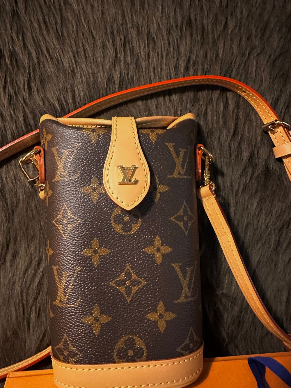 Louis Vuitton Fold Me Pouch
