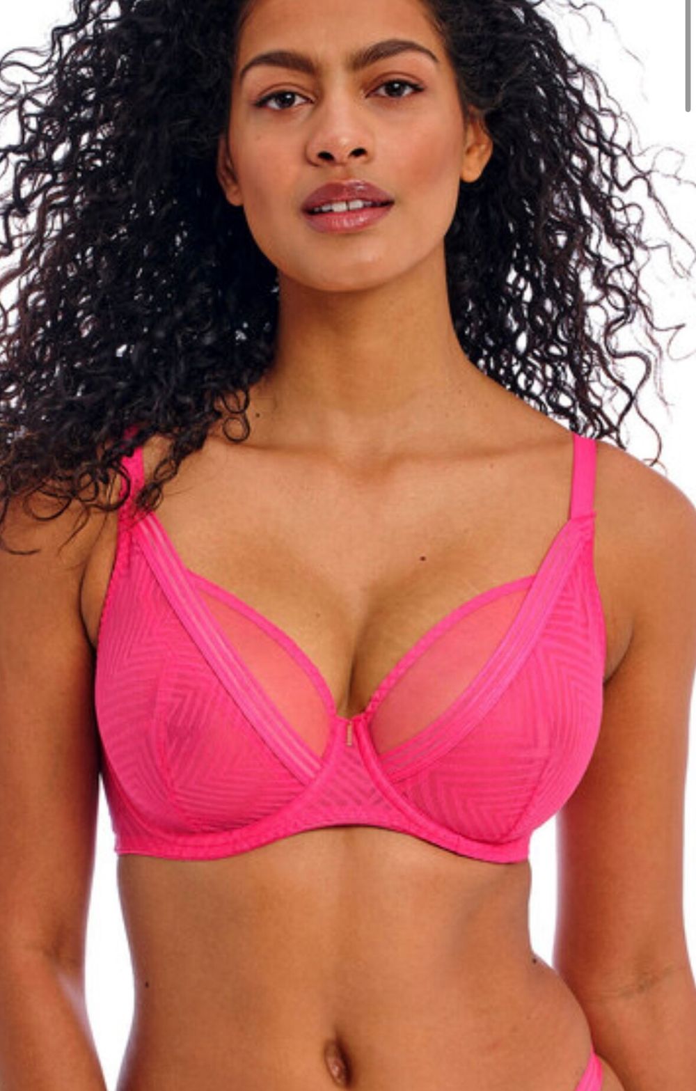 Tailored High Apex Plunge Bra size 8F