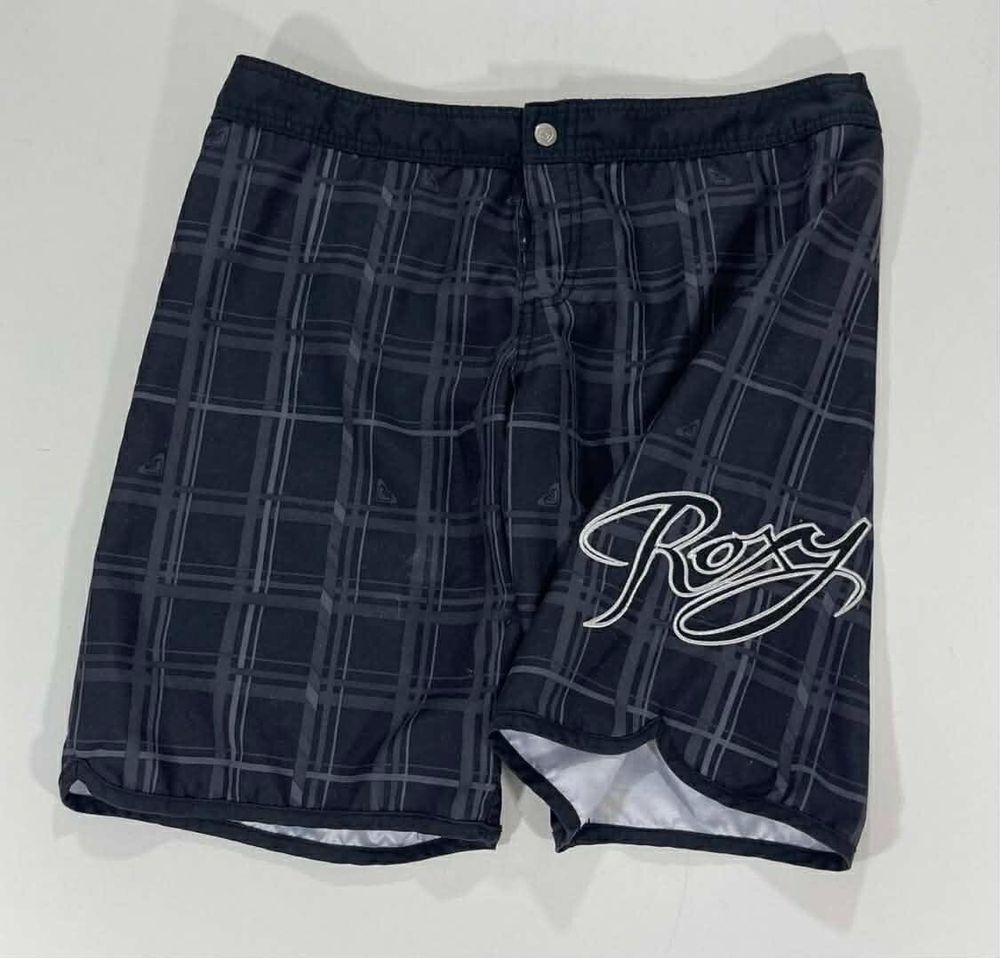 ROXY BLACK & GREY PLAID SWIM SHORTS (32)