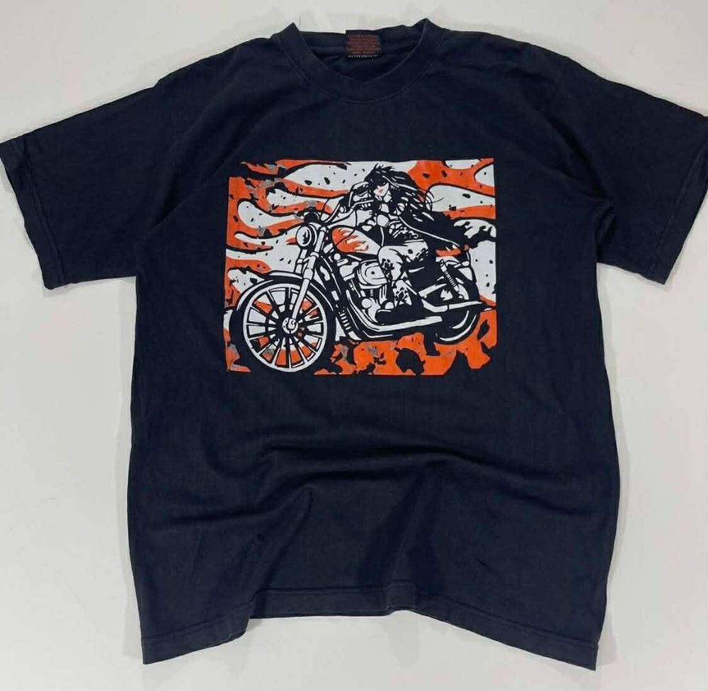 HARLEY DAVIDSON BLACK BIKER TEE WITH GRAPHIC DESIGN (M)