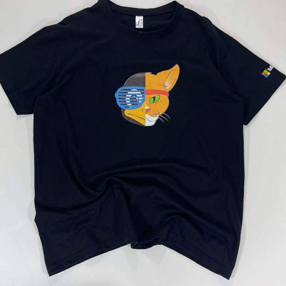 BLACK MICROSOFT GRAPHIC TEE WITH BLUE FAN DESIGN (L)
