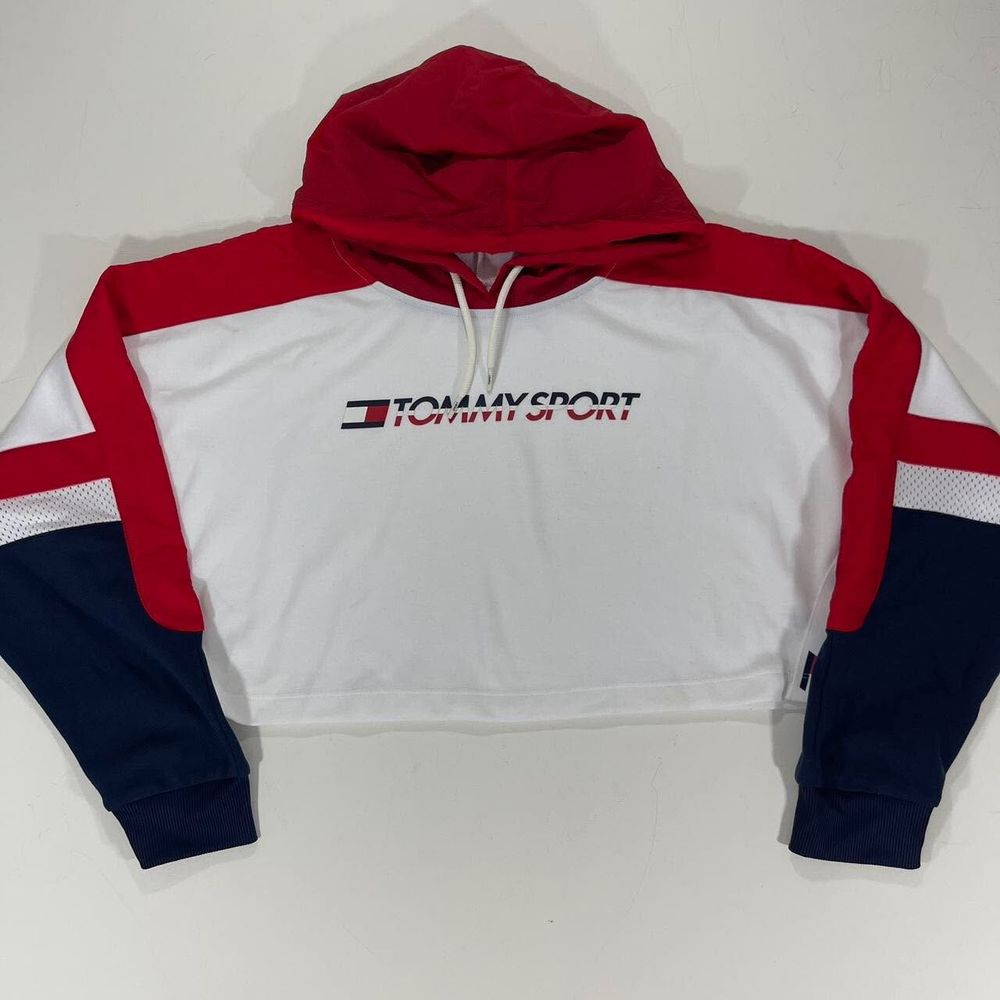 TOMMY HILFIGER RED & WHITE CROPPED HOODIE (M)