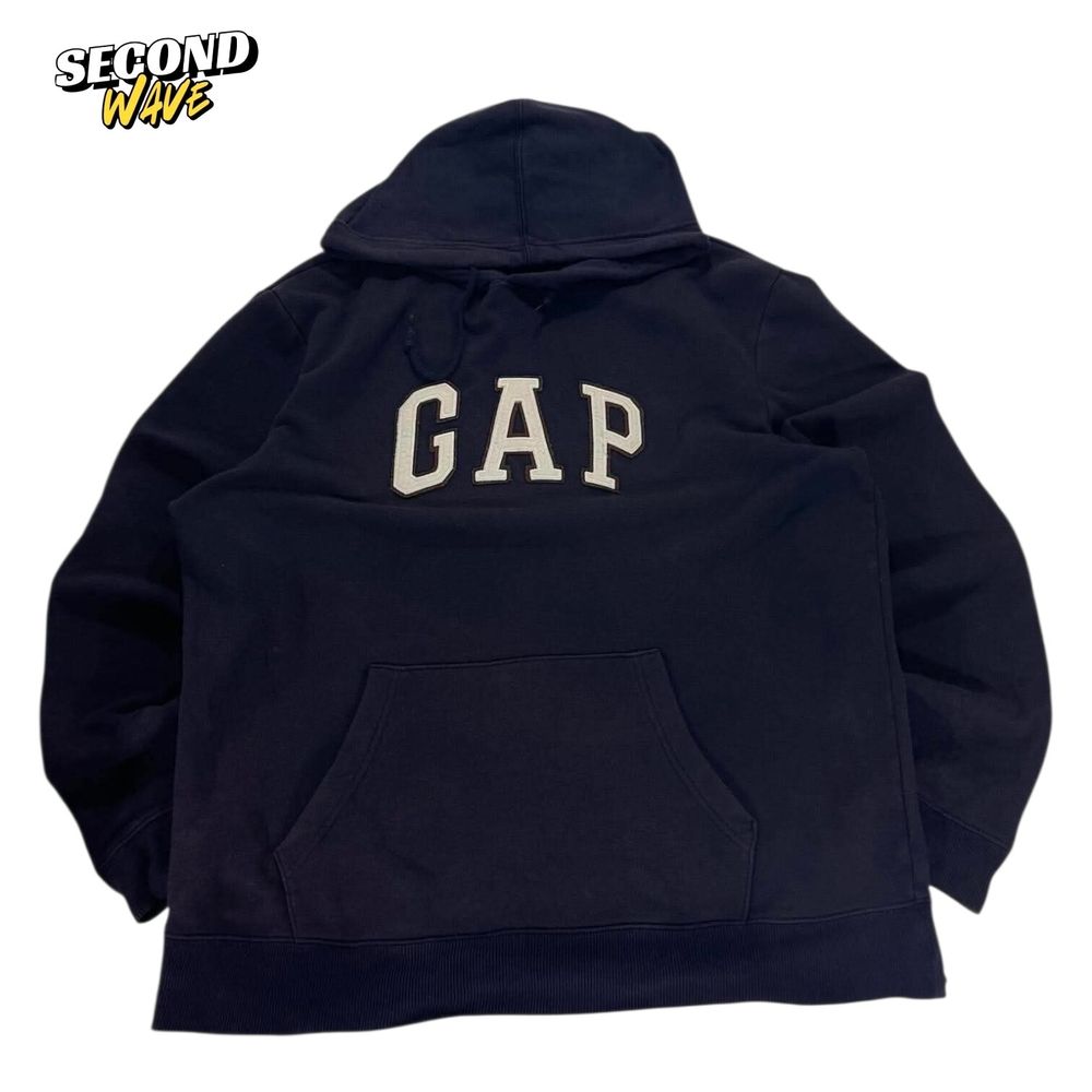 VINTAGE EMBROIDERED NAVY BLUE GAP HOODIE (L)