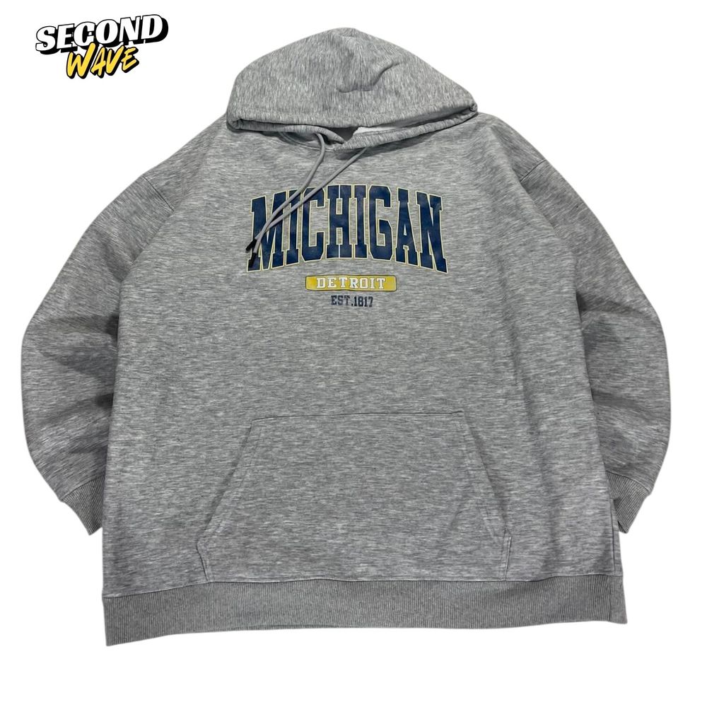 GREY UNIVERSITY OF MICHIGAN HOODIE (L-XL)