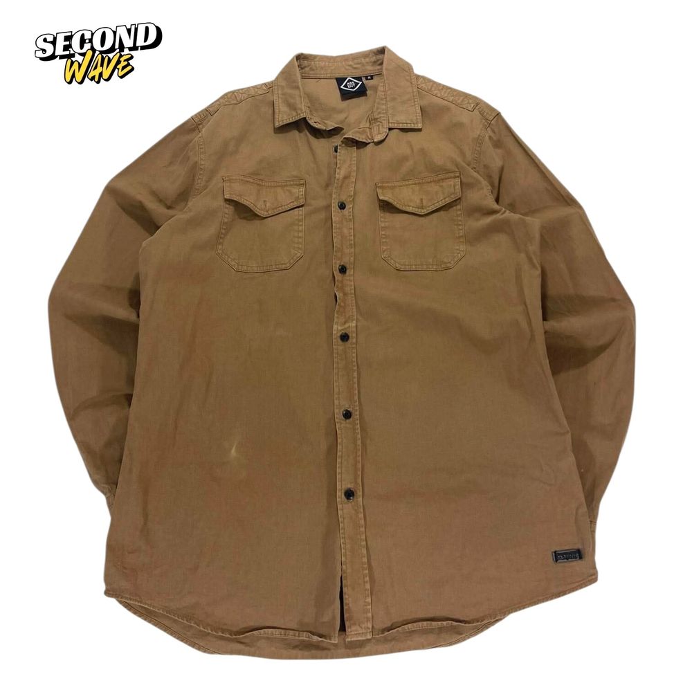 ABSCENT BROWN BUTTON UP SHIRT (M)