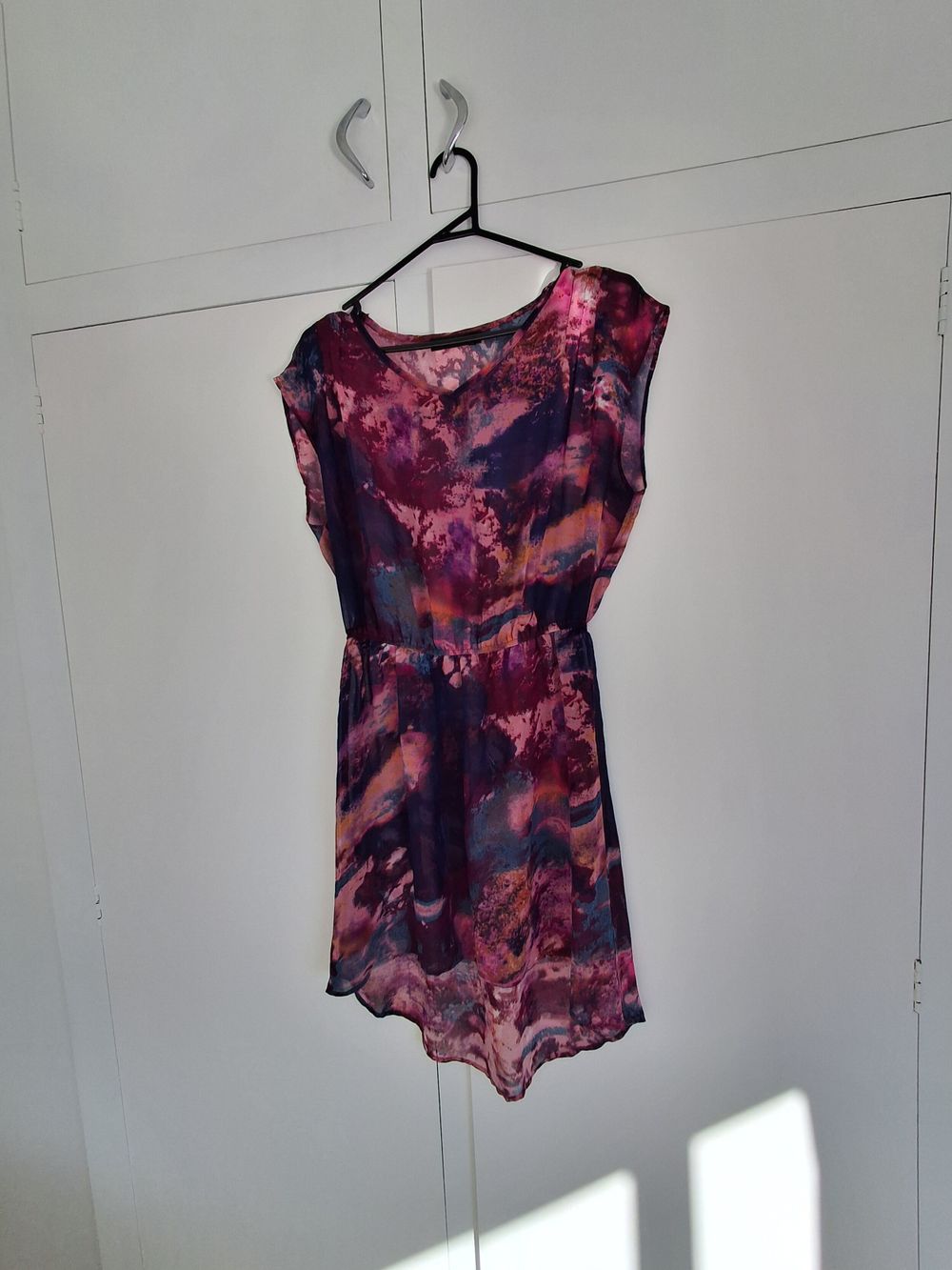 Multicolour Abstract Print Sleeveless Dress