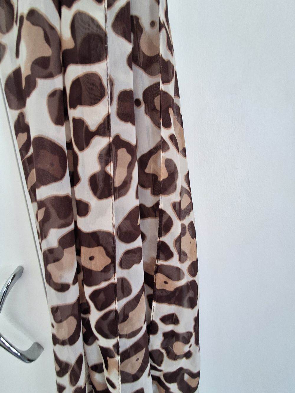 Leopard print scarf