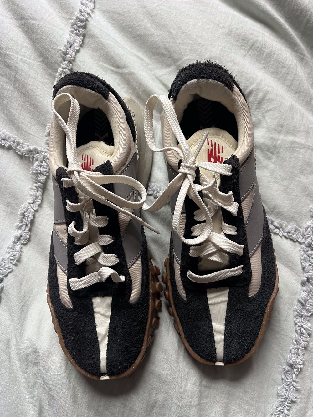 New Balance XC 72 Black Beige Sneakers