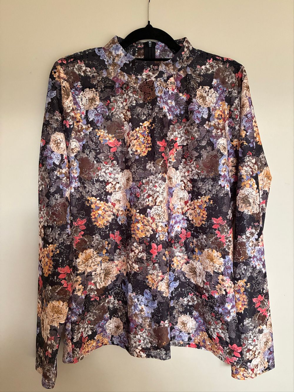 Augustine Beau Lace Top
