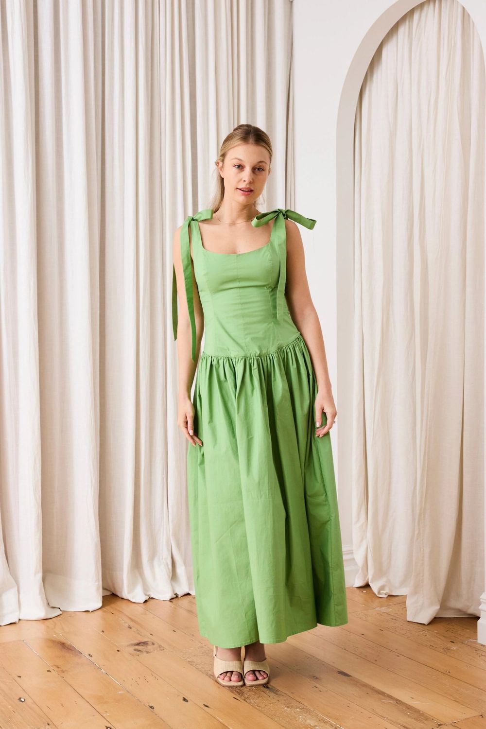 Caitlin Crisp - Caitlin Crisp Daisy Chain Dress Green on Designer Wardrobe