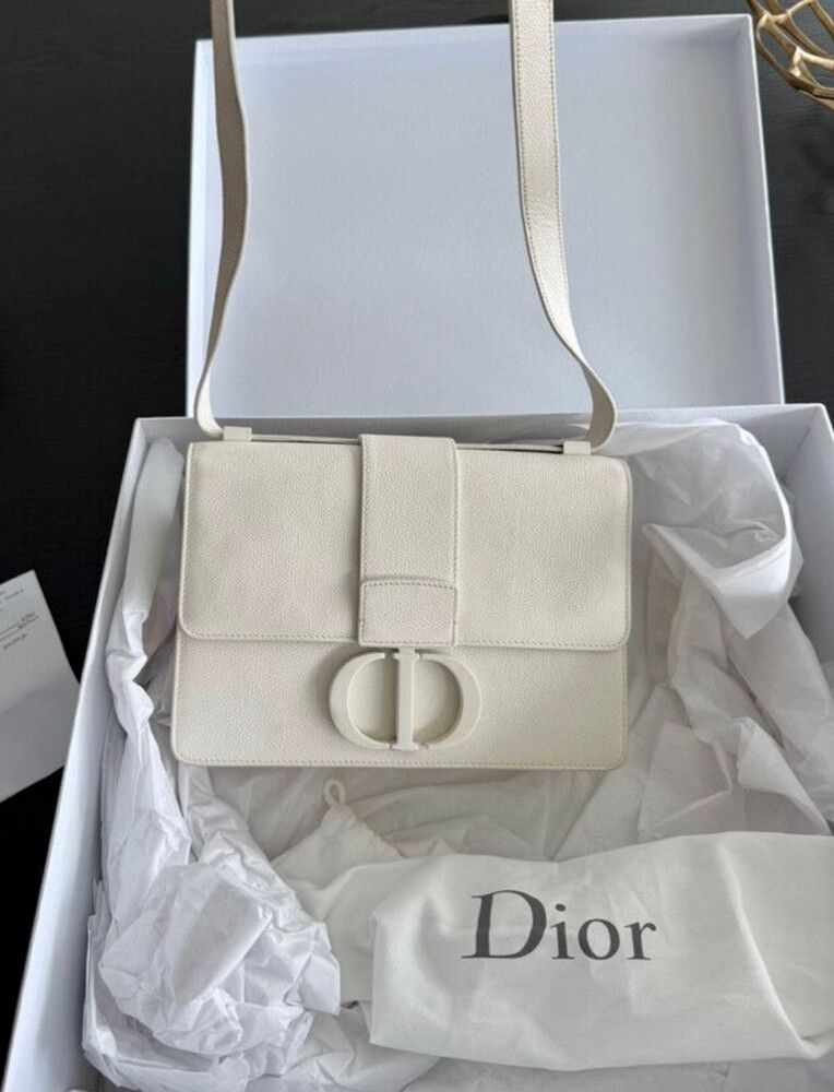 Christian Dior 30 Montaigne Ultra Matte Flap Bag