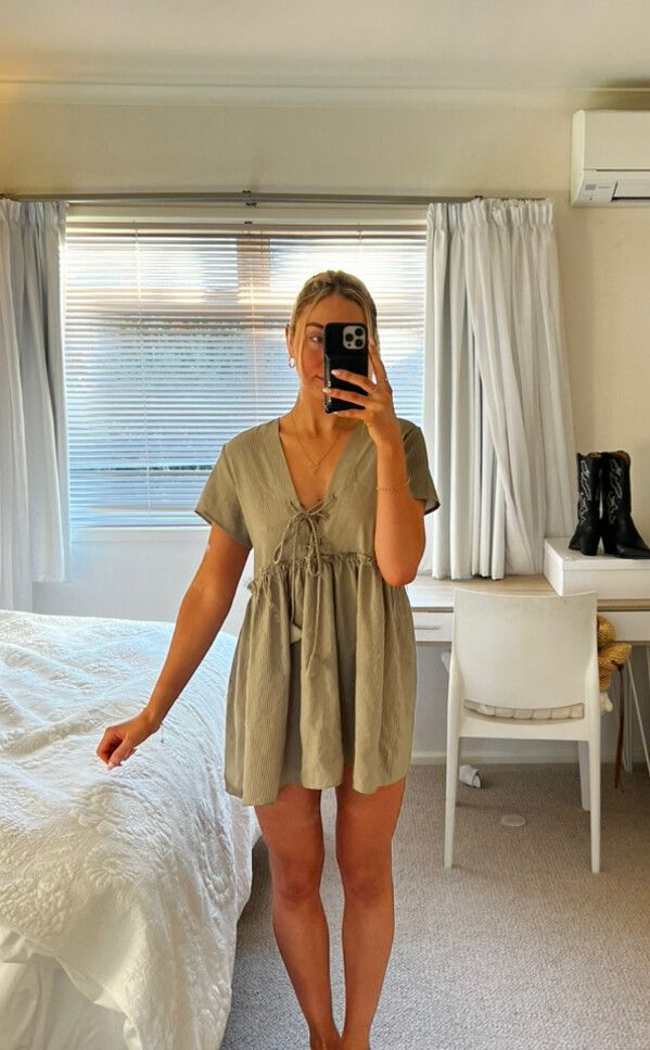 Princess Polly - Babydoll Green Mini Dress on Designer Wardrobe