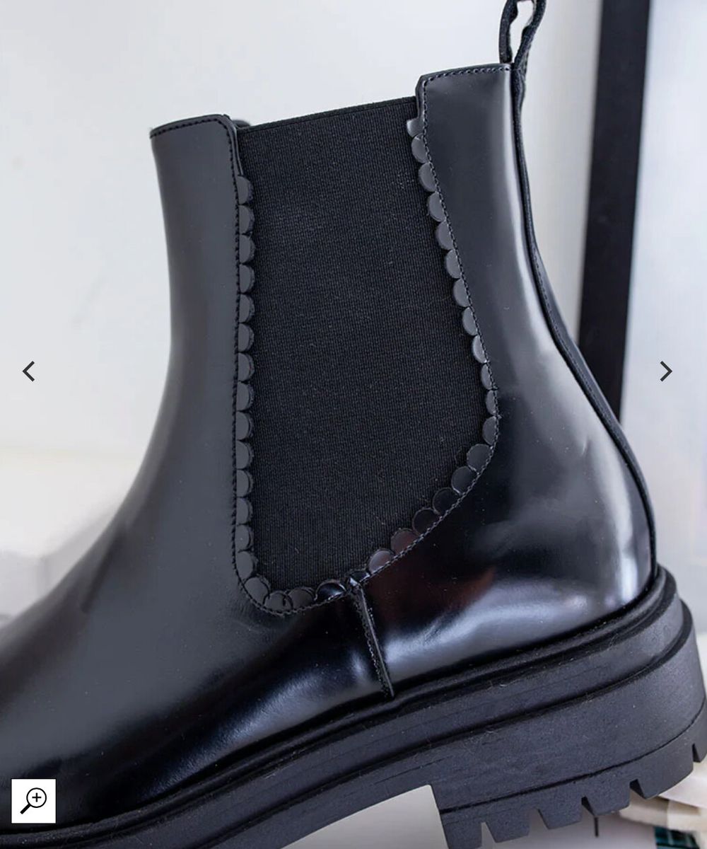 Bond Chelsea Boots