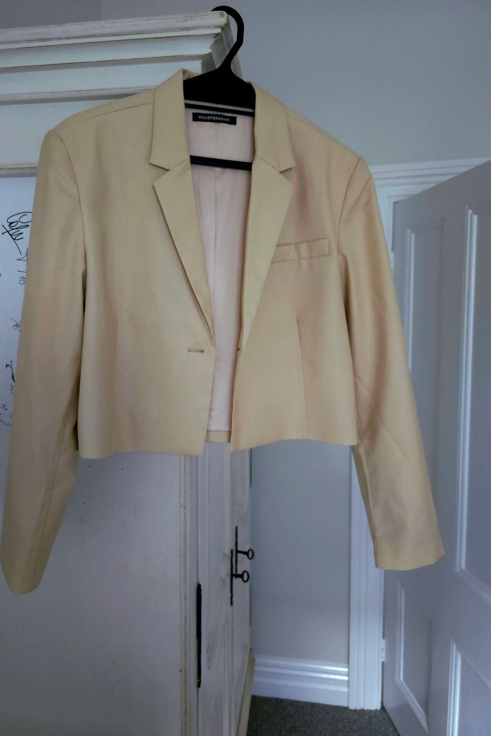 knuefermann Beige Cropped Blazer bnwt