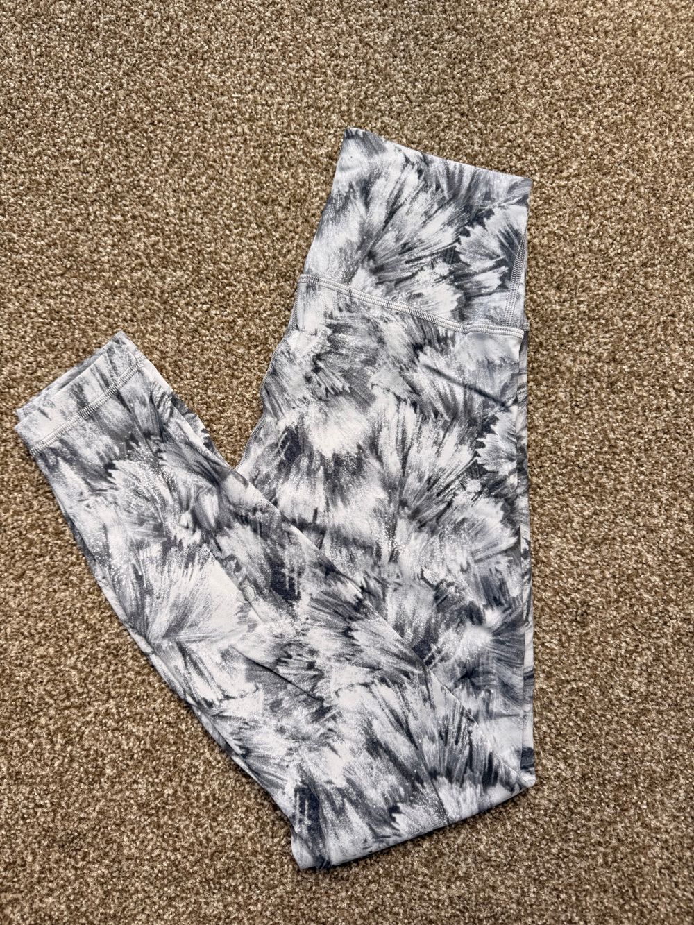 Lululemon Wunder Train Tights - White & Grey