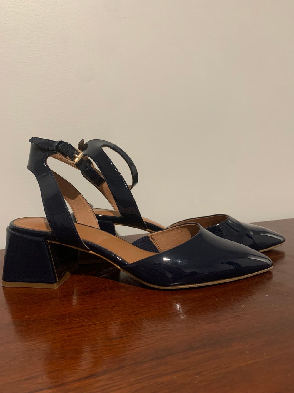 Mi Piaci Navy Patent Slingback Heels