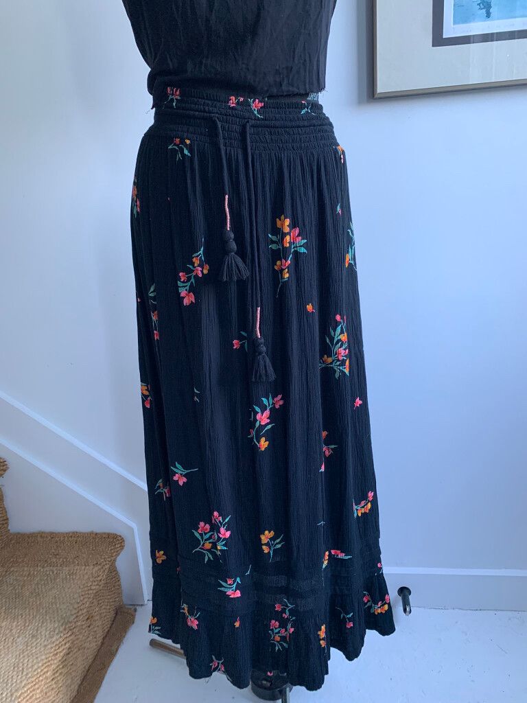 Volcom Black Floral Maxi Skirt Size 12/L