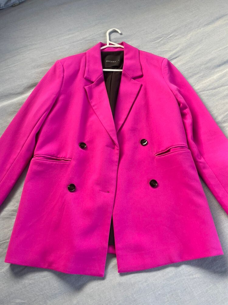 Decjuba Pink Suit Jacket