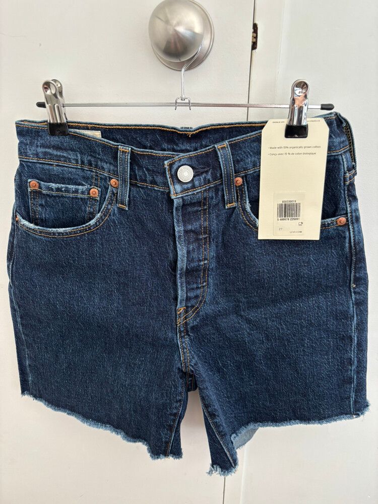 Levi’s 501 Dark Blue Shorts