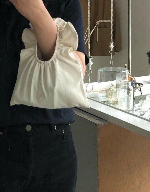 Cute small handbag - White