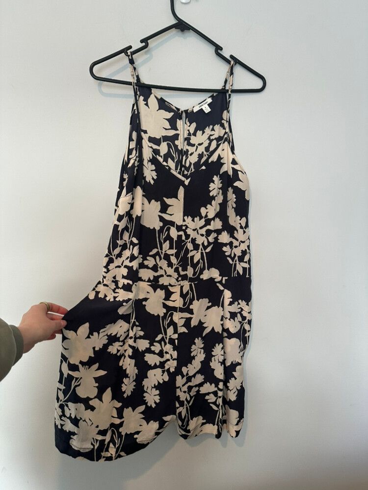 Juliette Hogan 100% Silk Jumpsuit/dress – Size 8