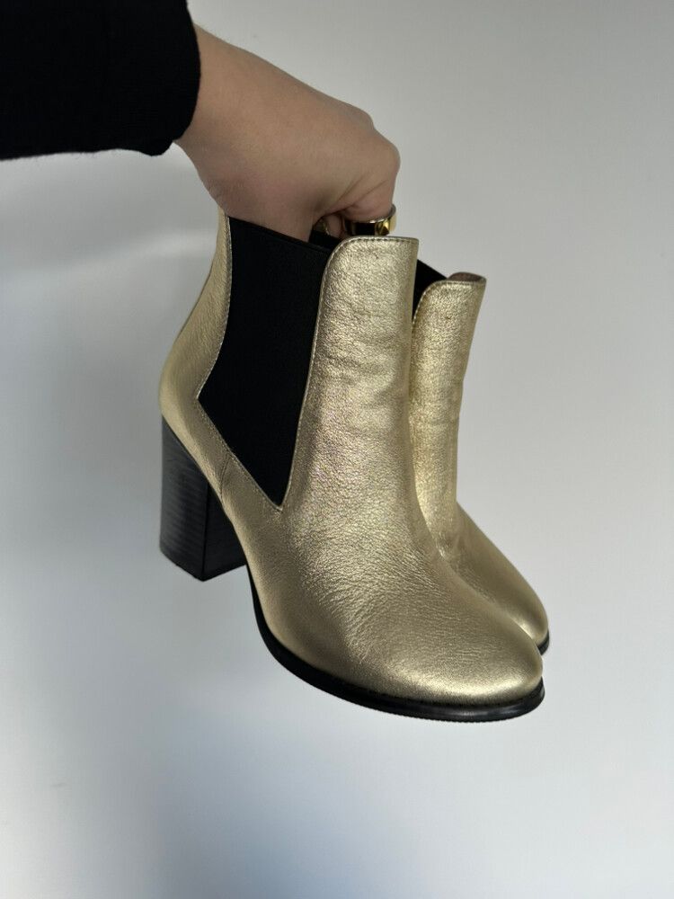 Mi Piaci Gold Leather Chelsea Ankle Boots Size 36