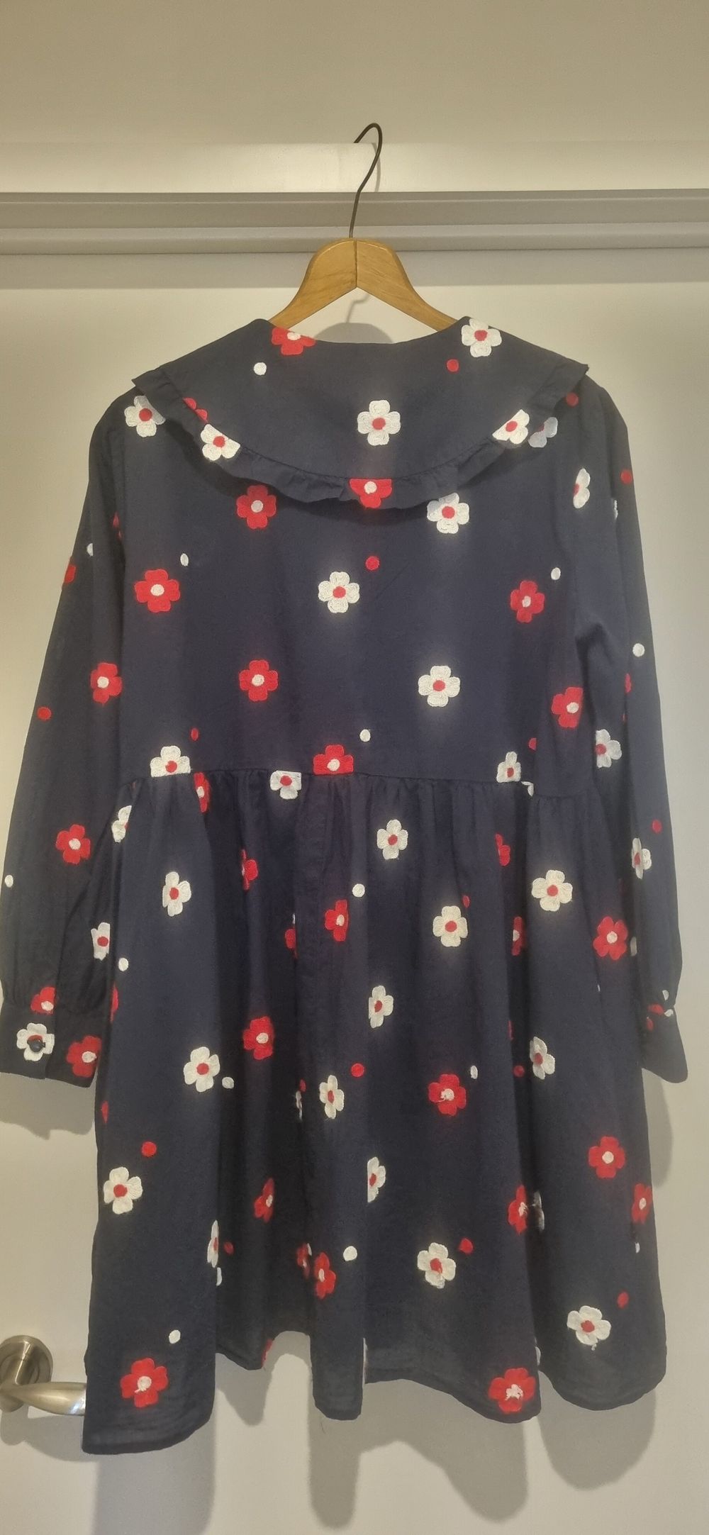 Thing Thing Dress with red and white embroidered flowers size 10