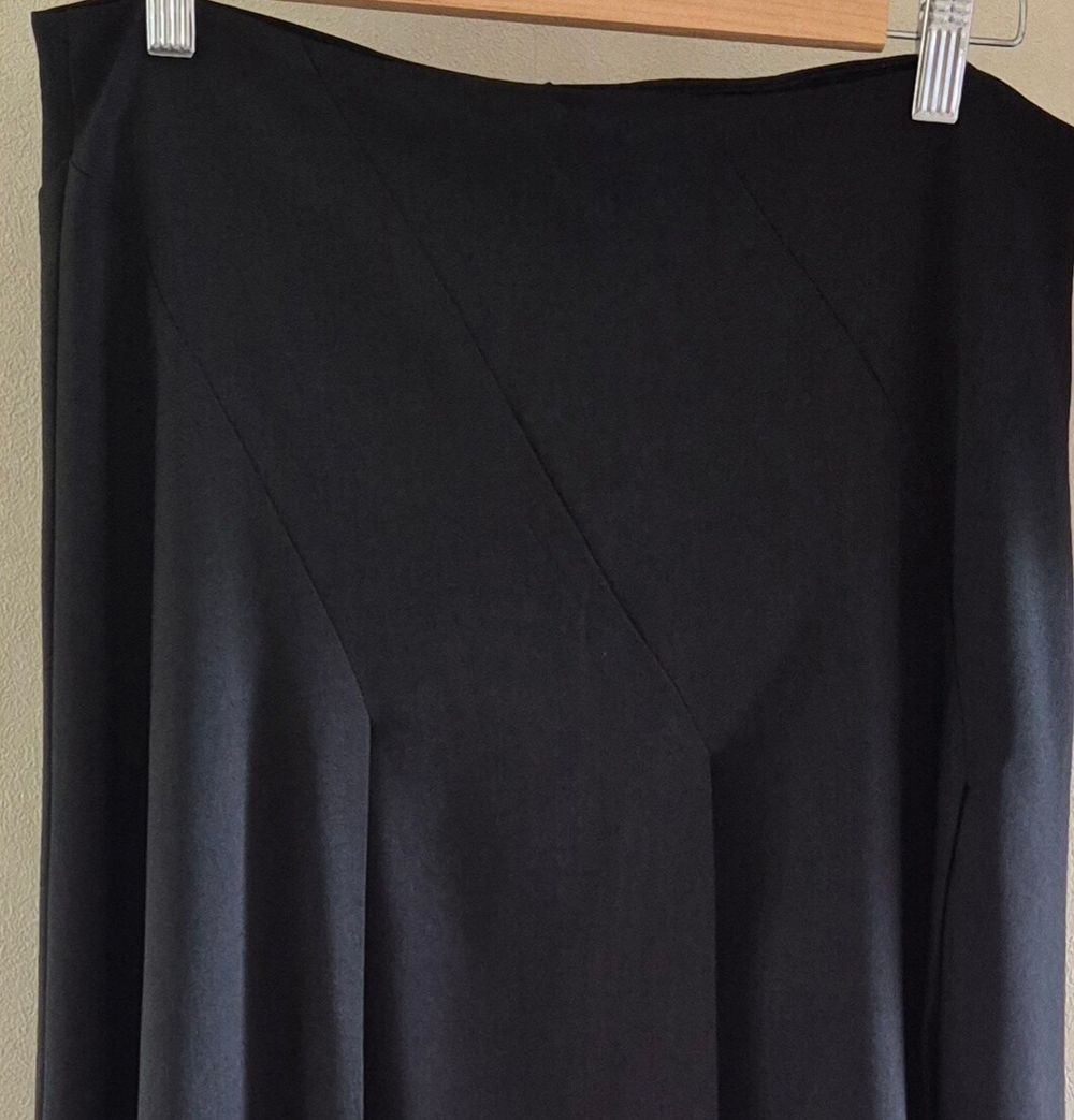Anewsta Black Pleated Maxi Skirt