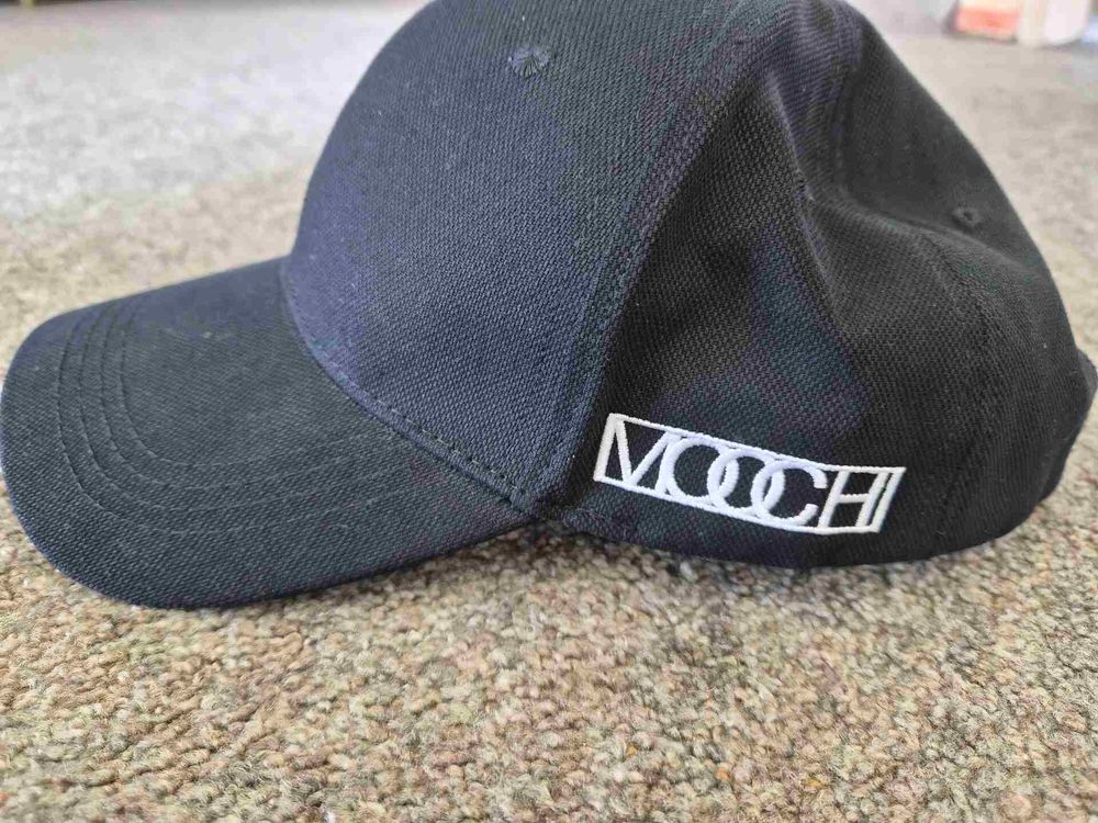 Moochi Black Cap