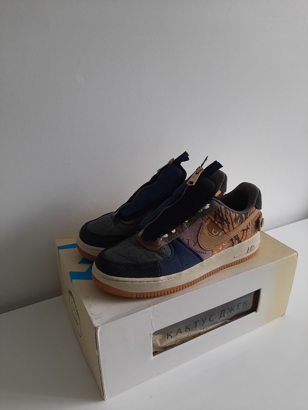 af1 travis scott og