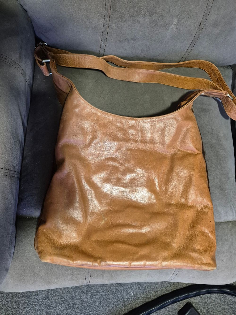 FURMOO Front Fur Cowhide & Leather Satchel