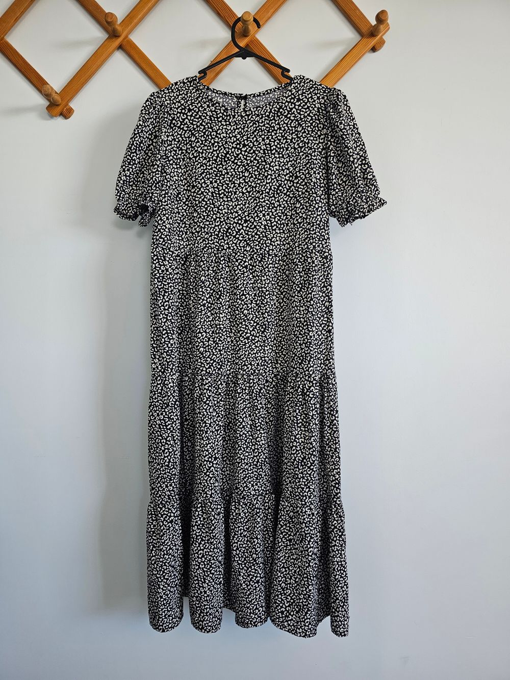 Black and White Printed Dress Size 8